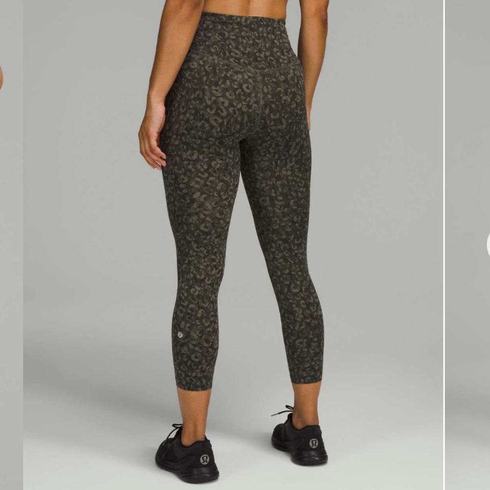LULULEMON Base Pace High-Rise Crop 23" Intertwined Camo Medium Olive Multi Sz 8